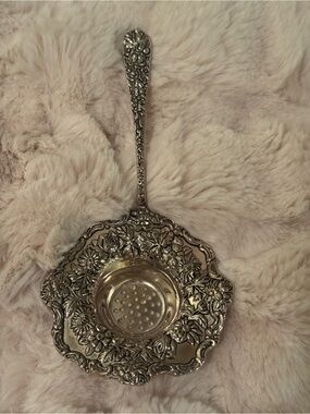 Godinger Silver Tea Strainer w/ Drip Bowl